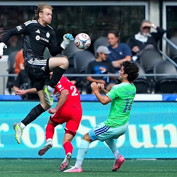 Fire's Haile-Selassie, Lewandowski score to spoil 2-goal debut of Sounders' Joveljić in 2-2 draw