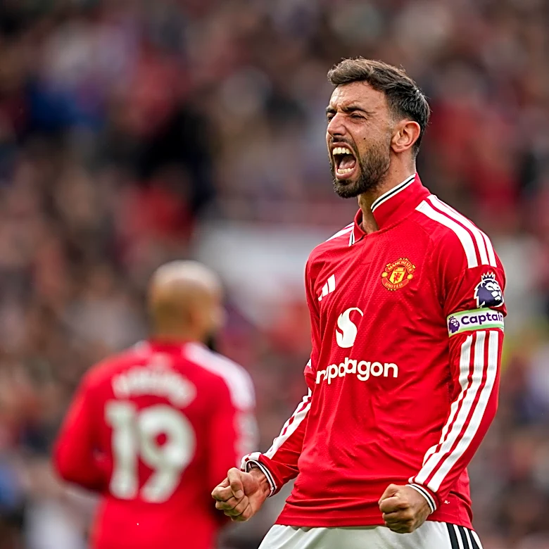 Premier League: Fernandes hat trick inspires United's comeback win as Palmer stars again for Chelsea