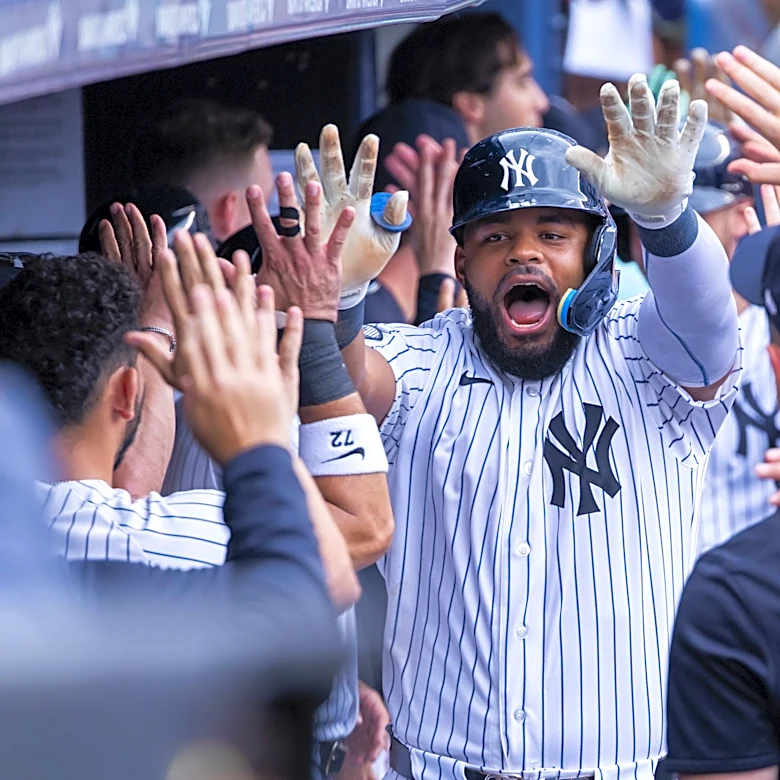 Austin Wells homers twice in 9-run eighth, Heliot Ramos homers in fifth as Yankees rout Red Sox 16-1