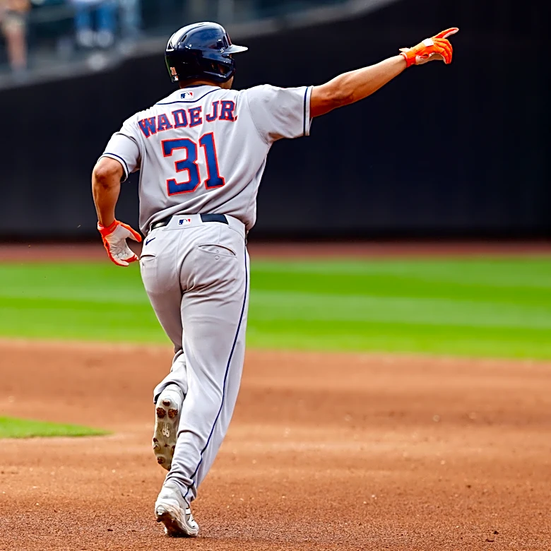 Wade's pinch-hit homer helps first-place Astros power past Mets 6-3