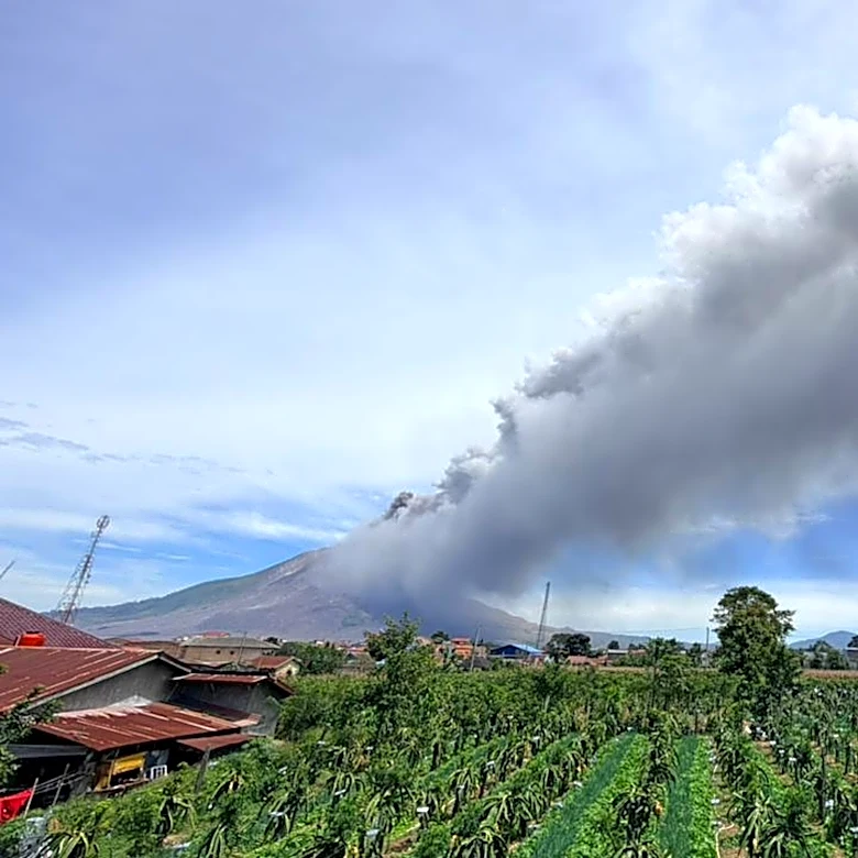 Sinabung volcano on Indonesia’s Sumatra island erupts without reports of casualties
