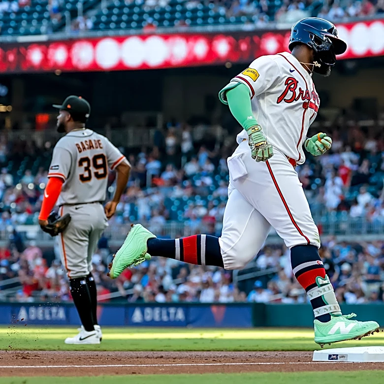 Devers hits his 30th homer as the Giants snap the Braves’ 7-game streak