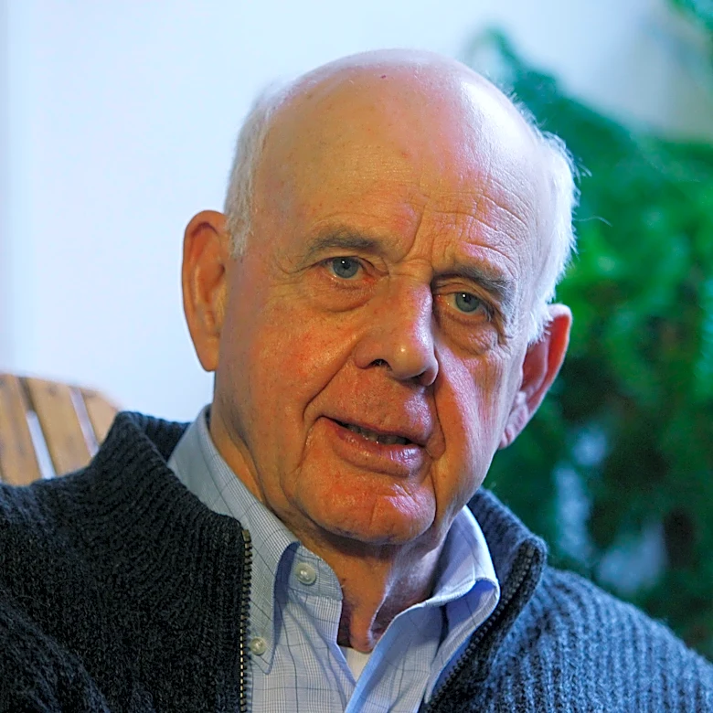 Wendell Berry, Kentucky-born author who advocated a simpler life, has died at 92