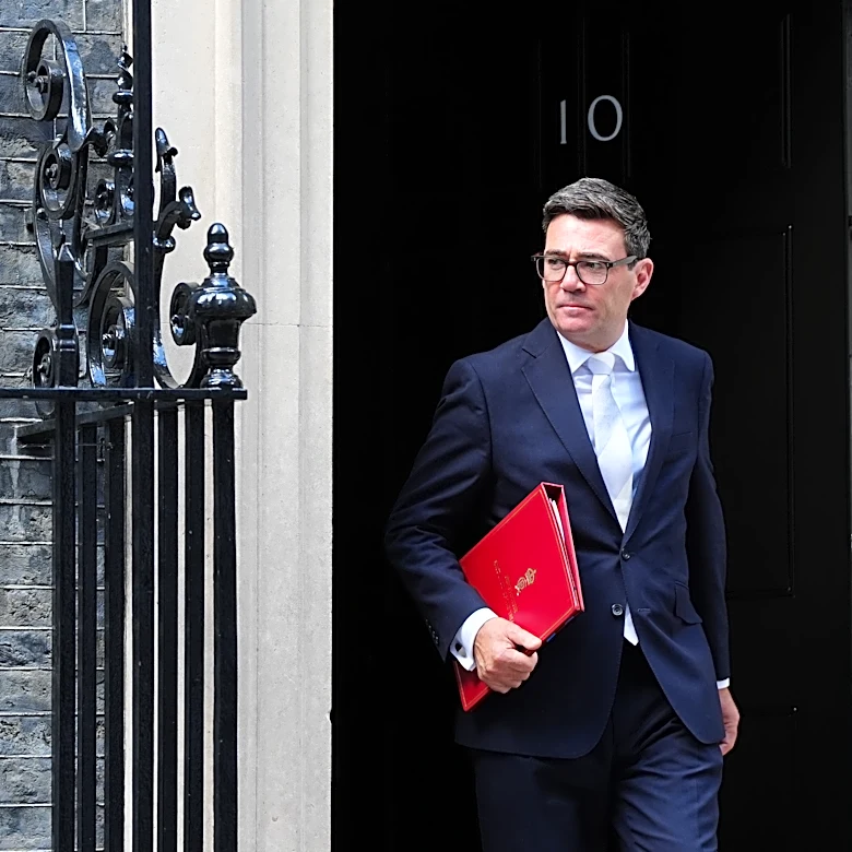 Burnham pledges to restore hope as he makes his House of Commons debut as UK leader