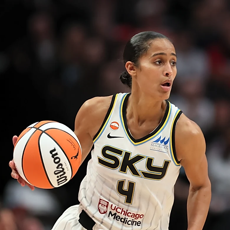 Sky guard Skylar Diggins to miss the rest of the season because of a knee injury