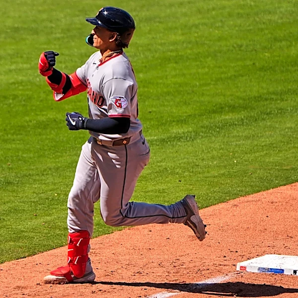 Brewers add catcher Bo Naylor and reliever JoJo Romero to their active roster