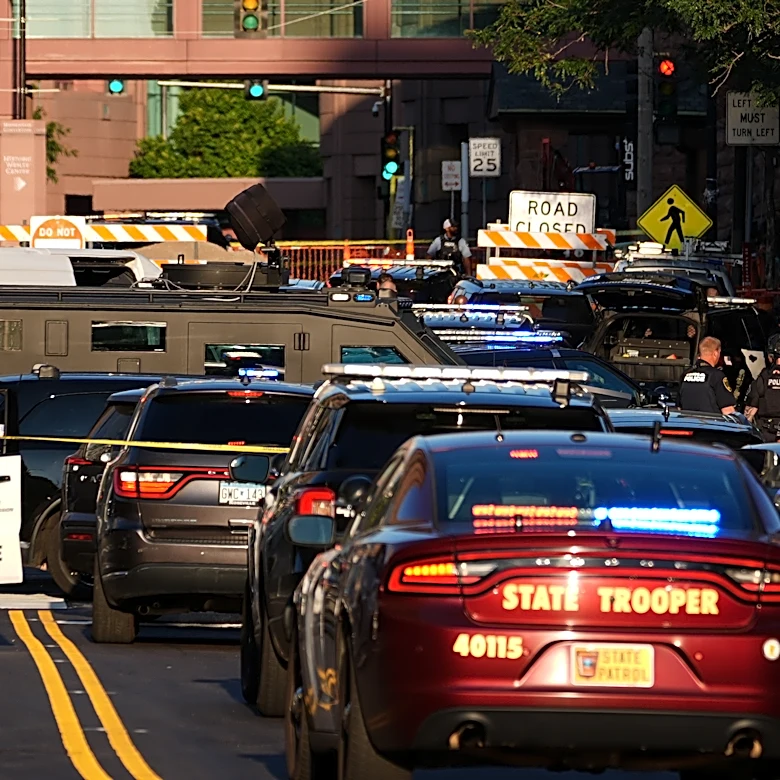 2 people were killed and suspect is dead in downtown Minneapolis shooting, hospital officials say