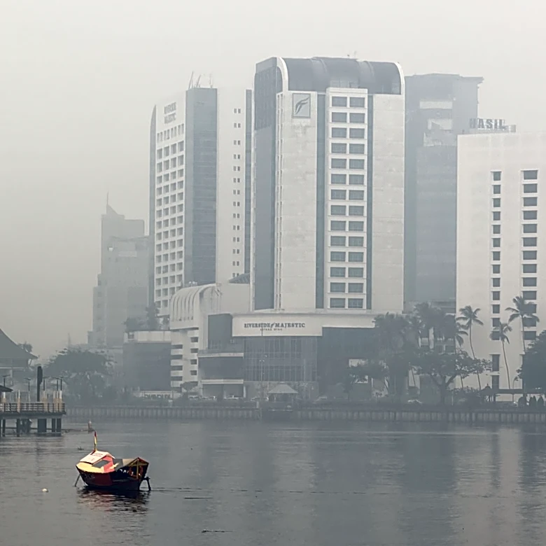 Malaysia declares emergency in Sarawak town as haze reaches critical level
