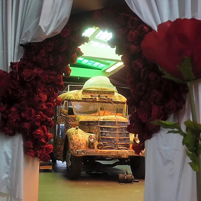 Psychedelic 'Furthur' bus rolls back into San Francisco for new Grateful Dead exhibit