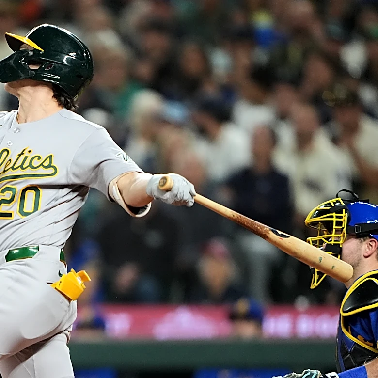 Athletics hit 4 home runs in 3rd inning of 7-6 victory over Mariners