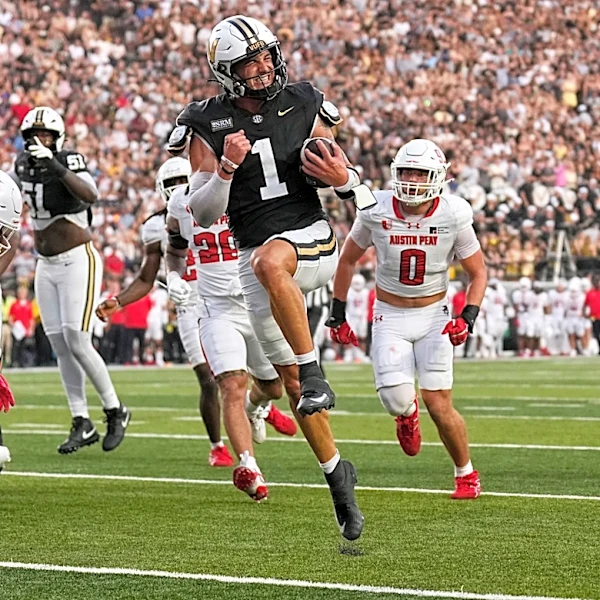 Vanderbilt opens with 28-9 win over Austin Peay with lightning ending game early
