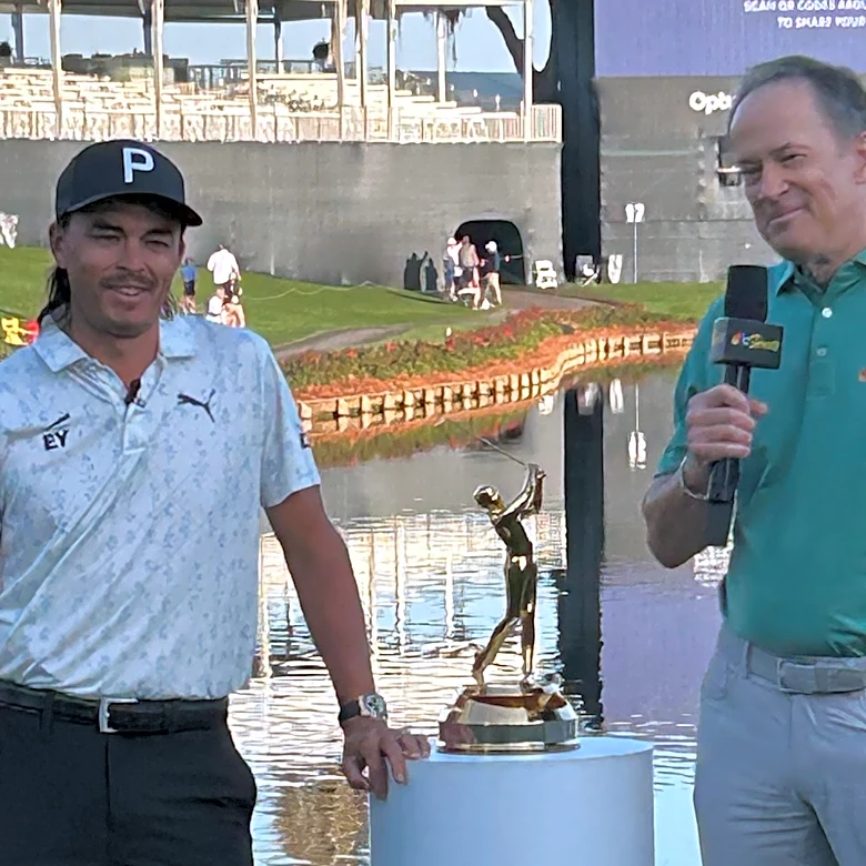 A Sunday night at Lambeau marks Dan Hicks' 35th NBC Sports season milestone