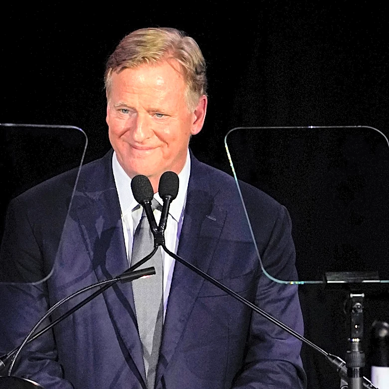NFL Commissioner Roger Goodell agrees on a 4-year contract extension