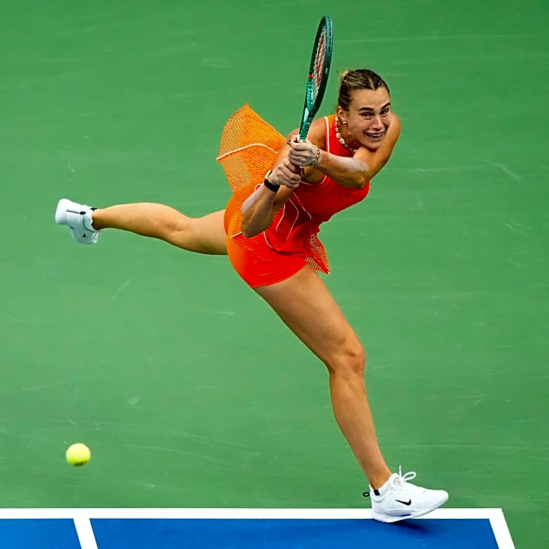 Defending champions Aryna Sabalenka and Carlos Alcaraz reach the US Open quarterfinals