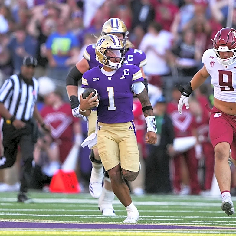 Washington offense overcomes early struggles in Apple Cup win