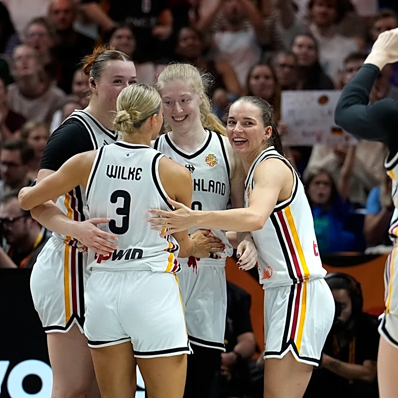 France sets 3-pointer record with 22 at women’s FIBA World Cup, Spain and Germany safe