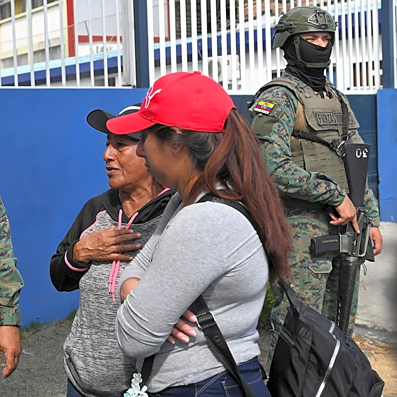 US sinks an Ecuadorian ship in the Pacific it alleges is tied to drug trafficking