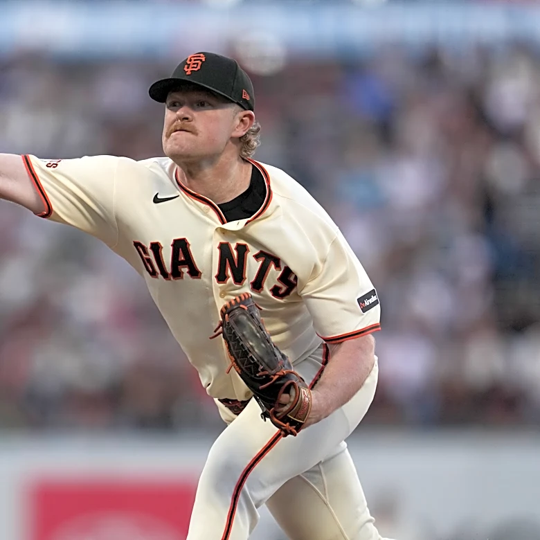 Shay Whitcomb chops a single in 11th for 1st career game-ending RBI as Giants beat Cardinals 5-4