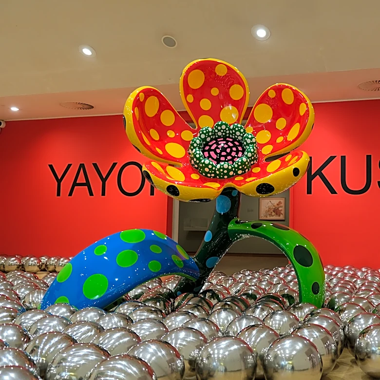 Amsterdam’s Stedelijk Museum opens a major Yayoi Kusama exhibition after her death last month