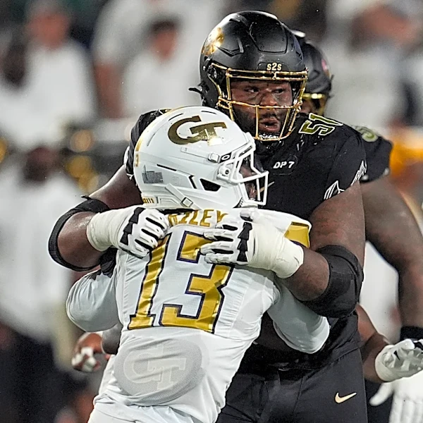Following Travis Hunter, a 380-pound lineman becomes Deion Sanders' latest 2-way player at Colorado