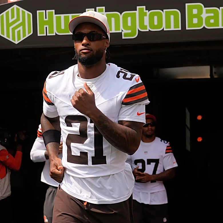 Browns CB Denzel Ward joins Travis Kelce as minority investor in Cleveland Guardians