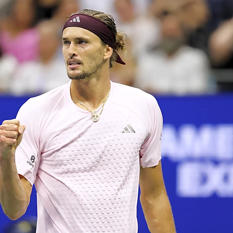 No. 1 Zverev reaches US Open semifinals and will face Khachanov after Blockx's injuries