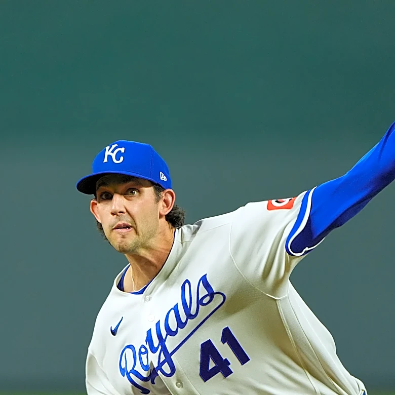 Witt homers to help the Royals beat the Diamondbacks 5-2