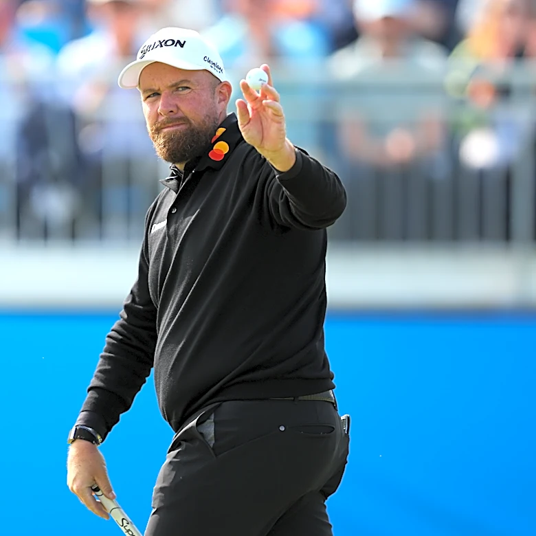 Lowry sets the course record with a 62 at Doonbeg and builds a 3-shot lead in the Irish Open