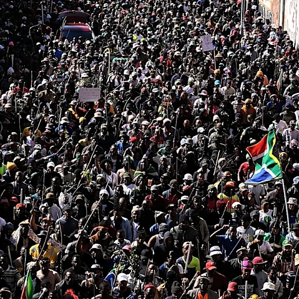 Nigeria says 2 of its nationals killed in South Africa as anti-migrant tensions flare