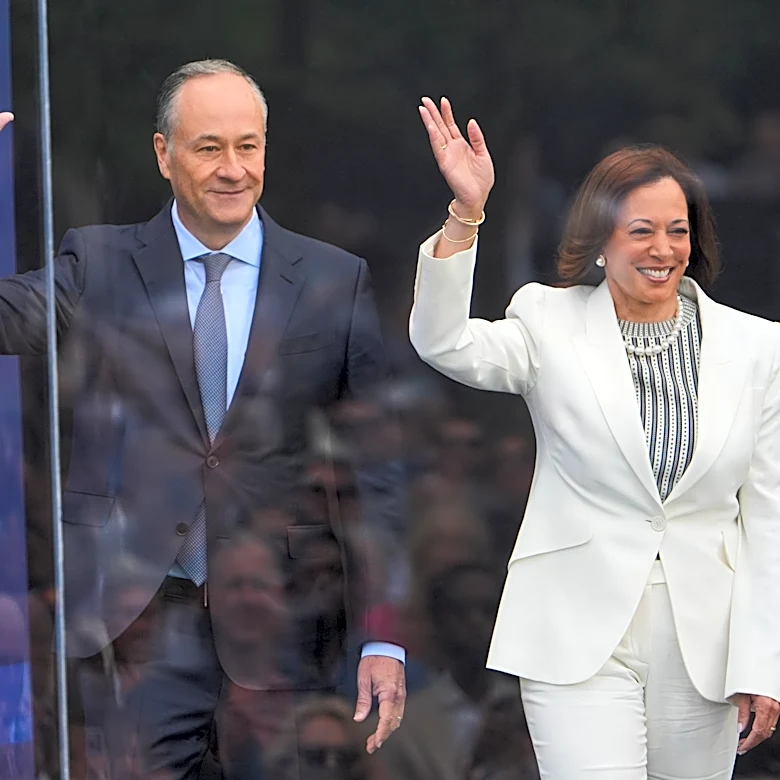 Deputies respond to trespasser reported at ex-Vice President Kamala Harris’ Malibu home