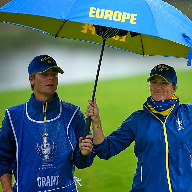 Solheim Cup finale: Team Europe makes fast start in bid to reclaim trophy from US as rain eases