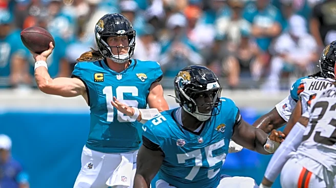 Trevor Lawrence throws 4 TD passes as the Jaguars rout the Browns 34-10 in season opener