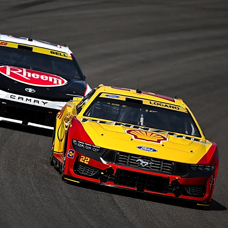 Larson ends 51-race winless streak, boosts NASCAR title hopes in Hendrick 1-2 finish at Gateway