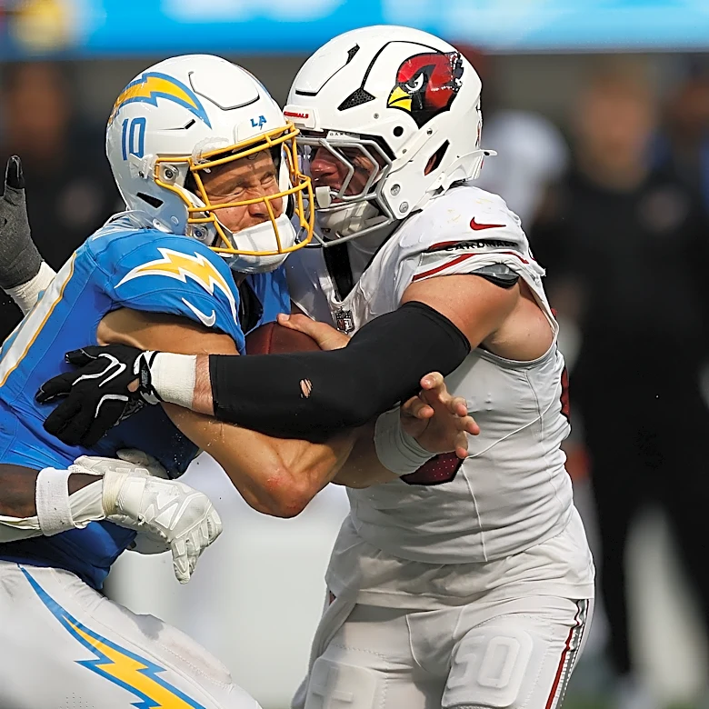 Chargers' new-look offense shows more of the same struggles in loss to Cardinals