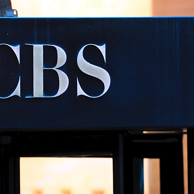 '60 Minutes' opens 59th season on CBS with no direct mention of show's off-season turmoil
