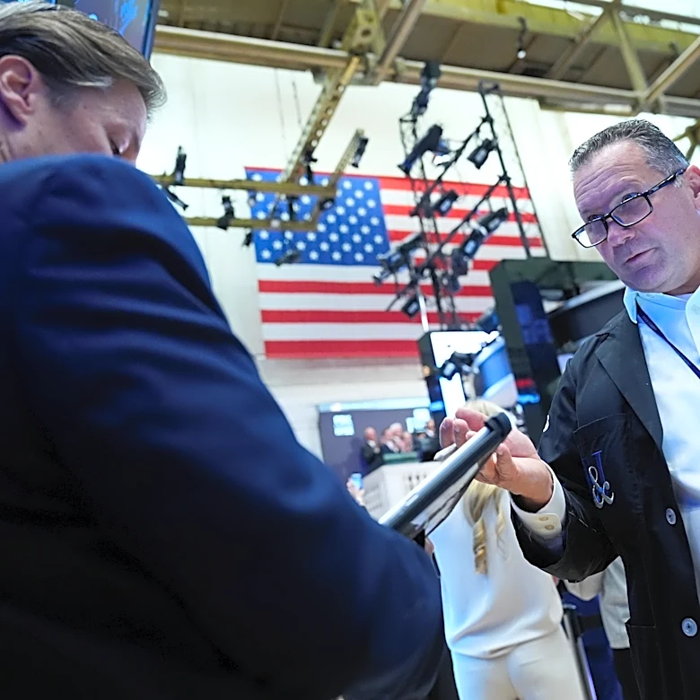 Wall Street points to more losses as oil, bond yields rise and odds of a Fed rate hike increase
