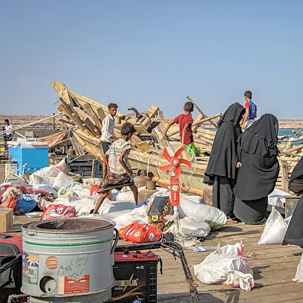 Yemen fuel shortage hampers migrants trying to flee conflict for the safety of Djibouti