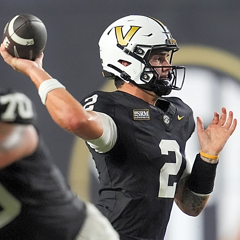 Vanderbilt ends its two-QB approach and bets on freshman Jared Curtis to win now