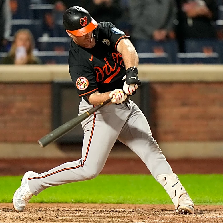 Alonso ties it in 9th with 300th homer and Orioles beat Mets 7-5 in 11 on Mayo's inside-the-parker