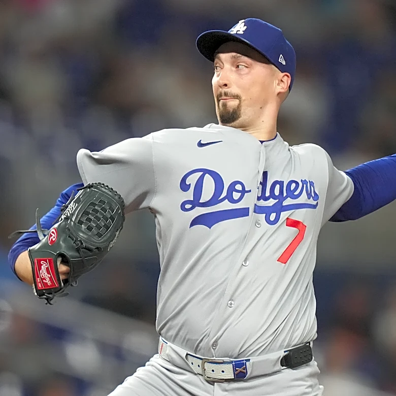 Dodgers left-hander Blake Snell leaves start after an inning because of groin tightness