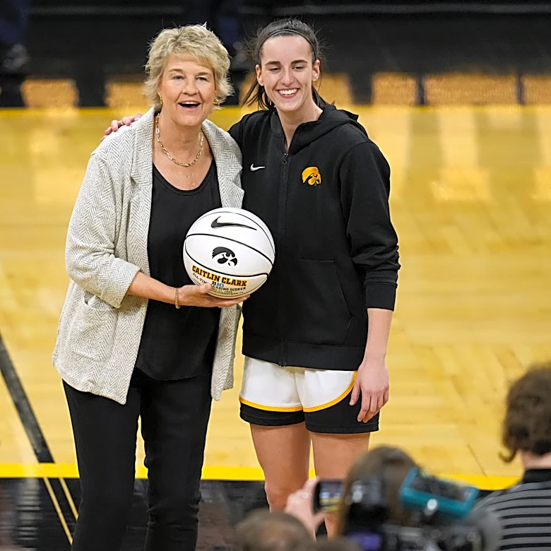 Billie Jean King to present Lisa Bluder with the Joe Lapchick Character Award