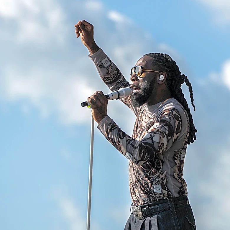 Burna Boy to headline halftime at the NFL's first regular-season game in Paris