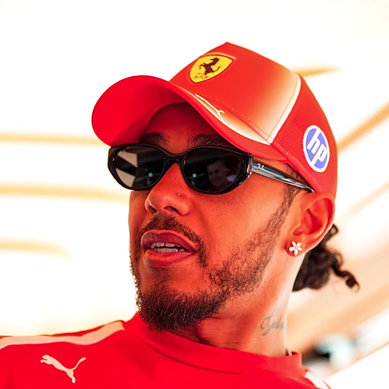Lewis Hamilton denies he's sought to replace any staff at Ferrari as his F1 title bid fades