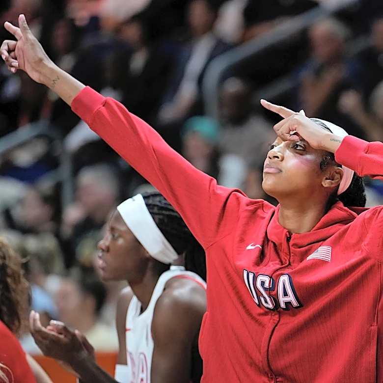 Angel Reese has 30 points and 10 rebounds to help the Dream rout the Sun 103-59