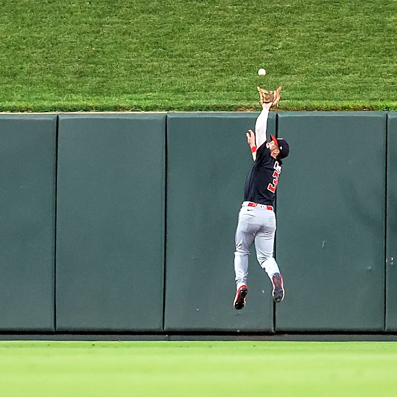 Nationals score 4 runs in 11th in an 8-5 victory over the Cardinals