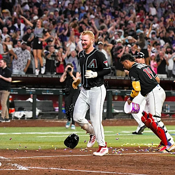 Two months after getting cut, Pavin Smith's game-ending homer gives D-backs playoff hope