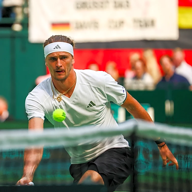 Zverev powers Germany into Davis Cup Final 8 with a swift win over Prizmic, Britain also advances