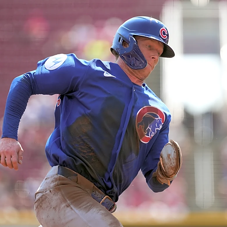 Crow-Armstrong hits 45th homer as Cubs beat Reds 9-1, edge closer to playoff berth