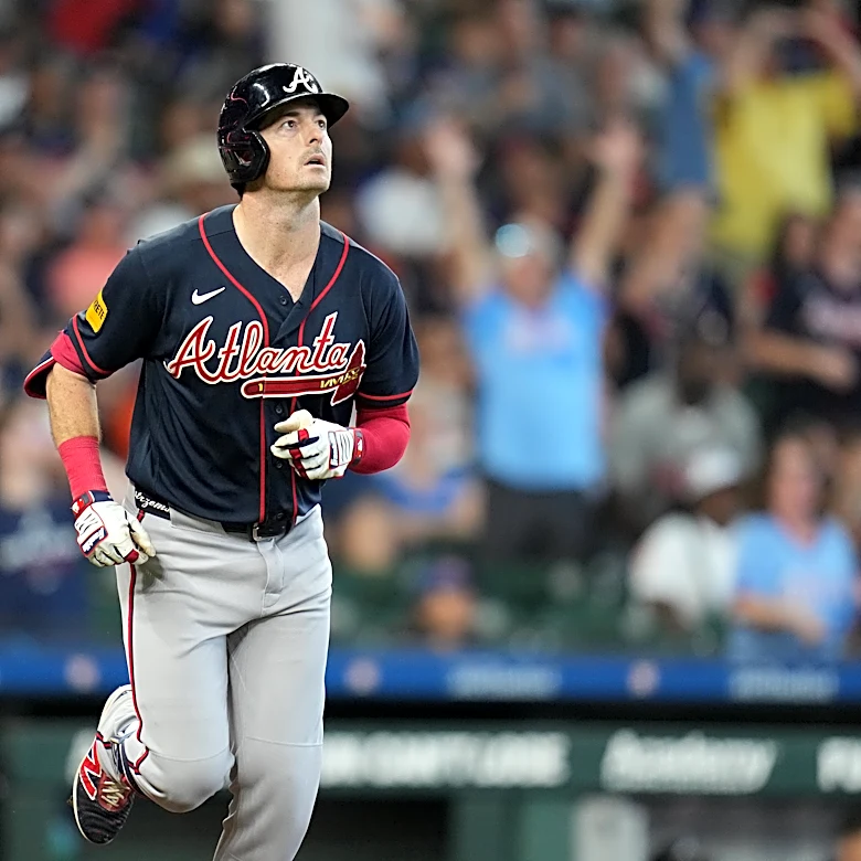 Yastrzemski hits a 3-run homer and the Braves clinch the NL East title with 4-2 win over the Astros