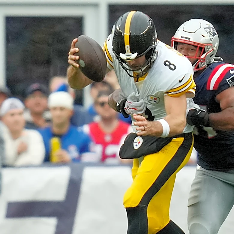 Aaron Rodgers blames himself after Steelers' offense struggles again in loss to Patriots